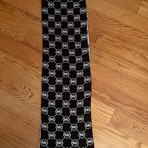 Michael Kors Reversible Logo Scarf